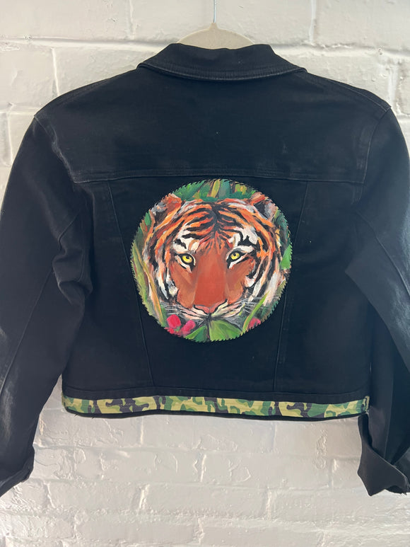 **Kids TIGER PATCH - Size 14 Girls