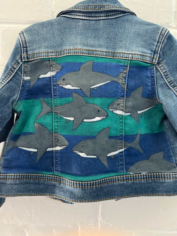 **Kids Sharks - Size 2T
